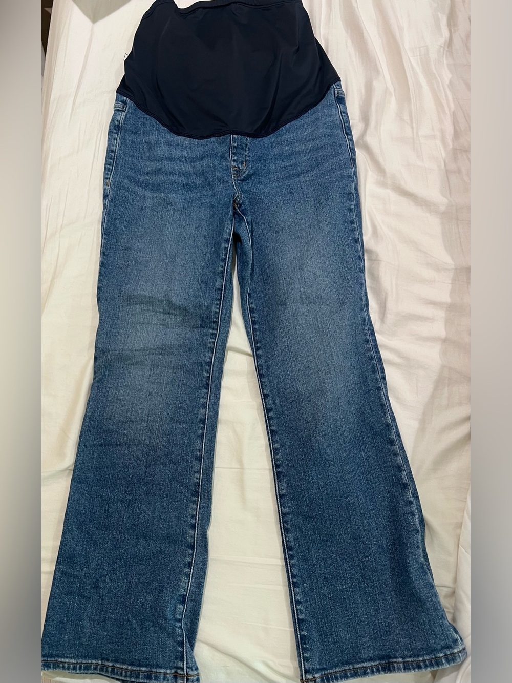 Madewell Maternity Kickout Jean